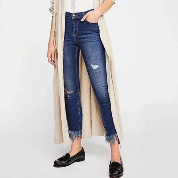 Free People Great Heights Frayed Skinny Jeans - Picture 14 of 14